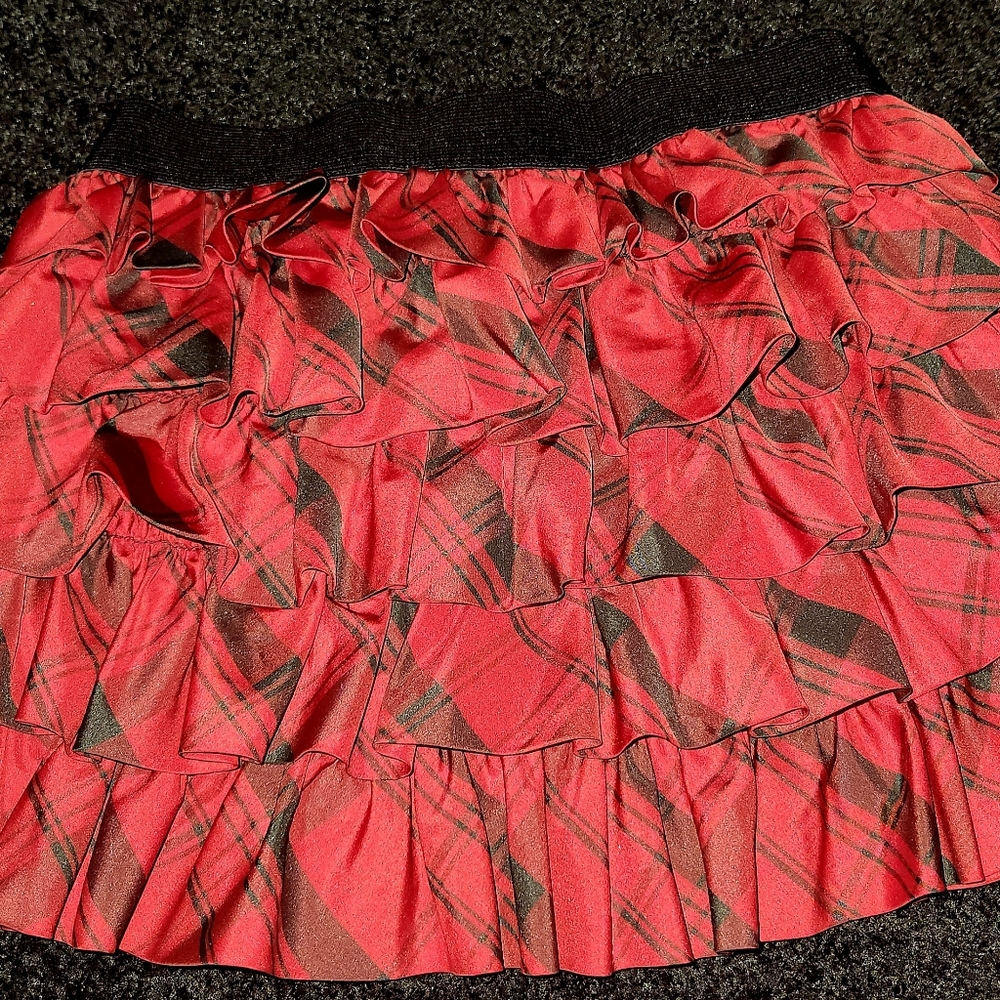 Adorable size 12 Ralph Lauren ruffle school girls skirts..